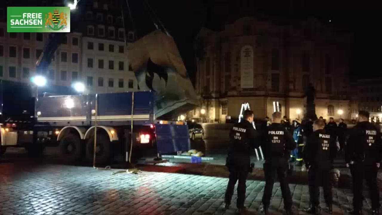 Denkmal für die Opfer des Alliierten Bombenholocaust 1945 zu Dresden