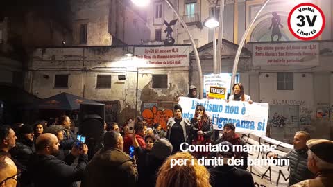 Napoli, Raduno popolare MÒ BASTA!