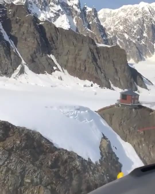 This is what you call chosen by you would call aliens I would call friends