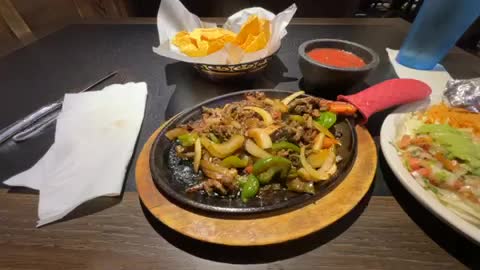 FAJITAS AT MI VIEJO RESTAURANT CARROLTON KENTUCKY USA