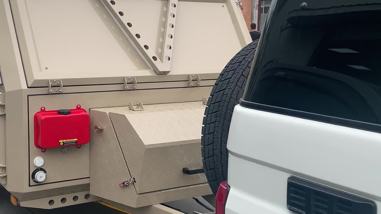 4K HD customer Pick up his unique desert color njstar rv off road aluminum camper trailer