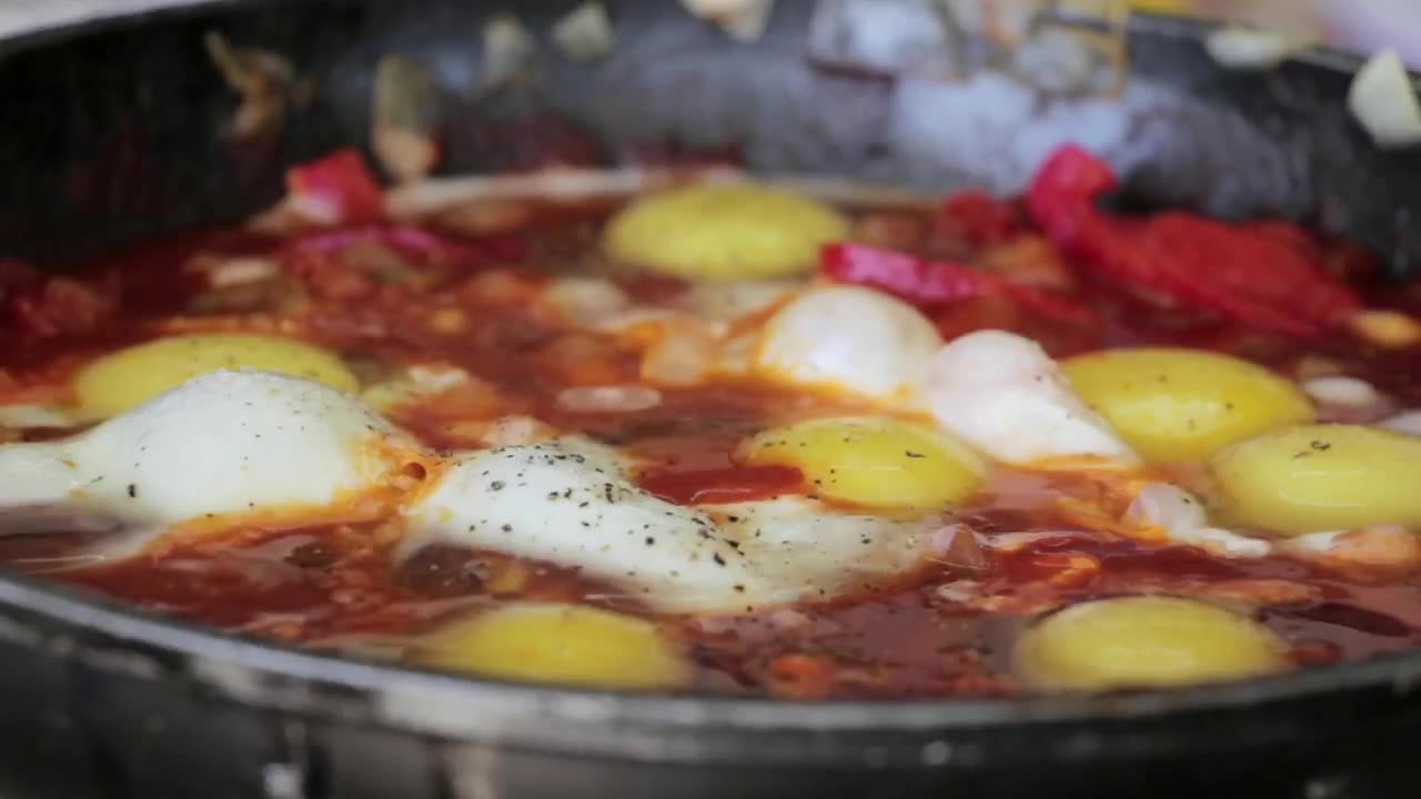 Pan Cooking Eggs Shakshukam