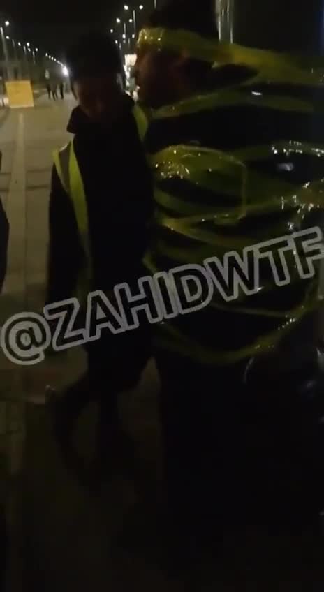 Ukraine: civilian tied to pole, beat with hammer