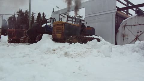 TD-18 IH Crawler Cold Start on Diesel March 20 2022