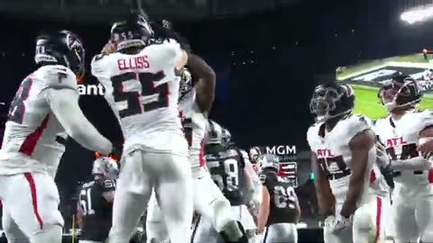 The Falcons defence Stop the raider