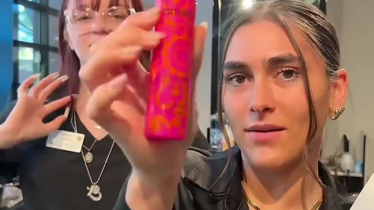 Testing heat protectant #hottools#curlingiron#straighthair#heat#beautyschool#hairstyle#hair