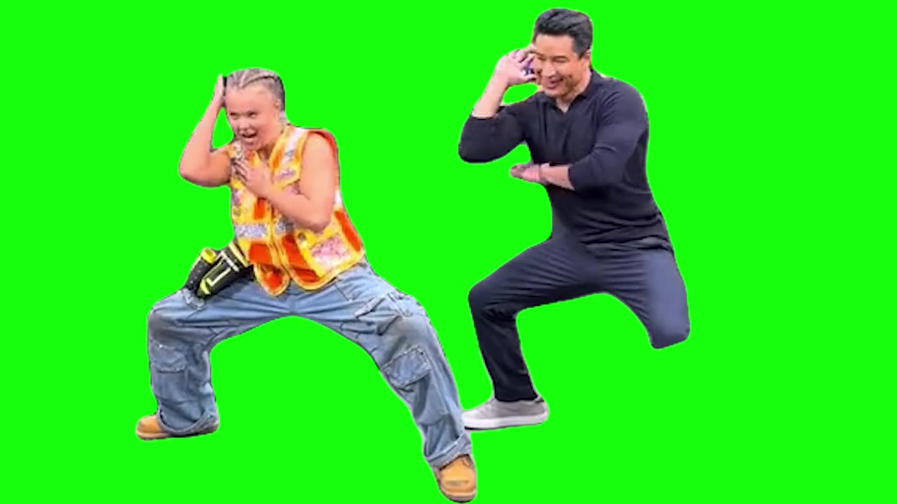 JoJo Siwa and Mario Lopez Dancing to Karma | Green Screen