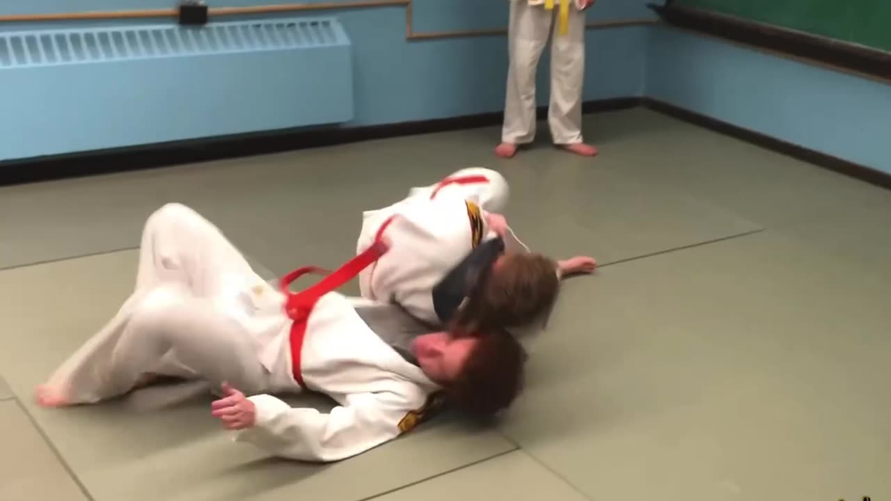 Knee Drop (Suwari) Ippon Seoi Nage Using Taisabaki Movement Pattern