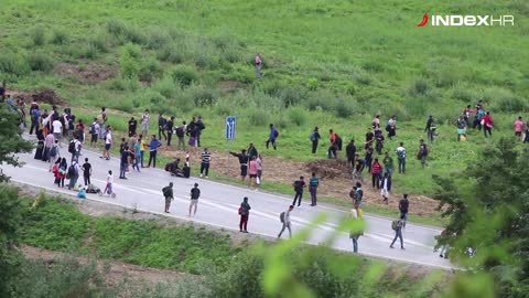 Pogledajte što se događalo na granici između BiH i Hrvatske gdje su migranti došli prosvjedovati