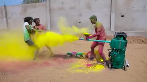 We made engine powered pichkari