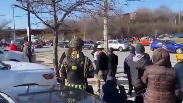 Anti Trump protestor & throws a punch at the Proud Boys crew and is arrested by Wauwatosa police