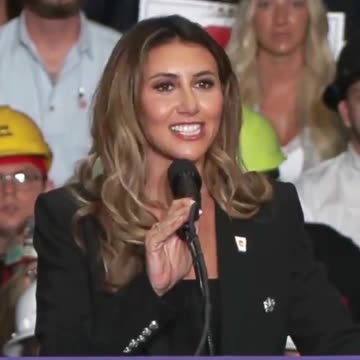 ALINA HABBA: 🫳🎤