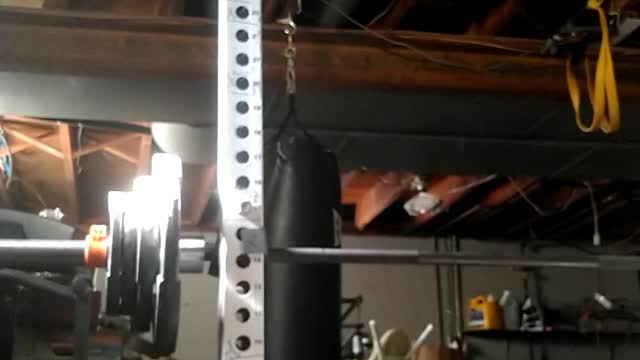 225 form check bench press