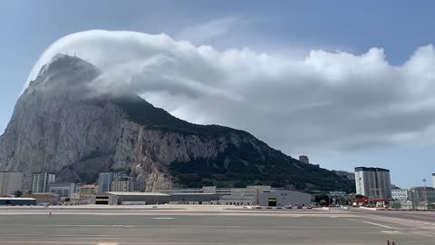This Bizarre Formation On The Rock Of Gibraltar Is Known As A "Banner Cloud''