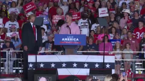 Trump Invites Marine Who Pulled Baby Over Kabul Wall Onto Stage at Rally Prompting 'USA!' Chants