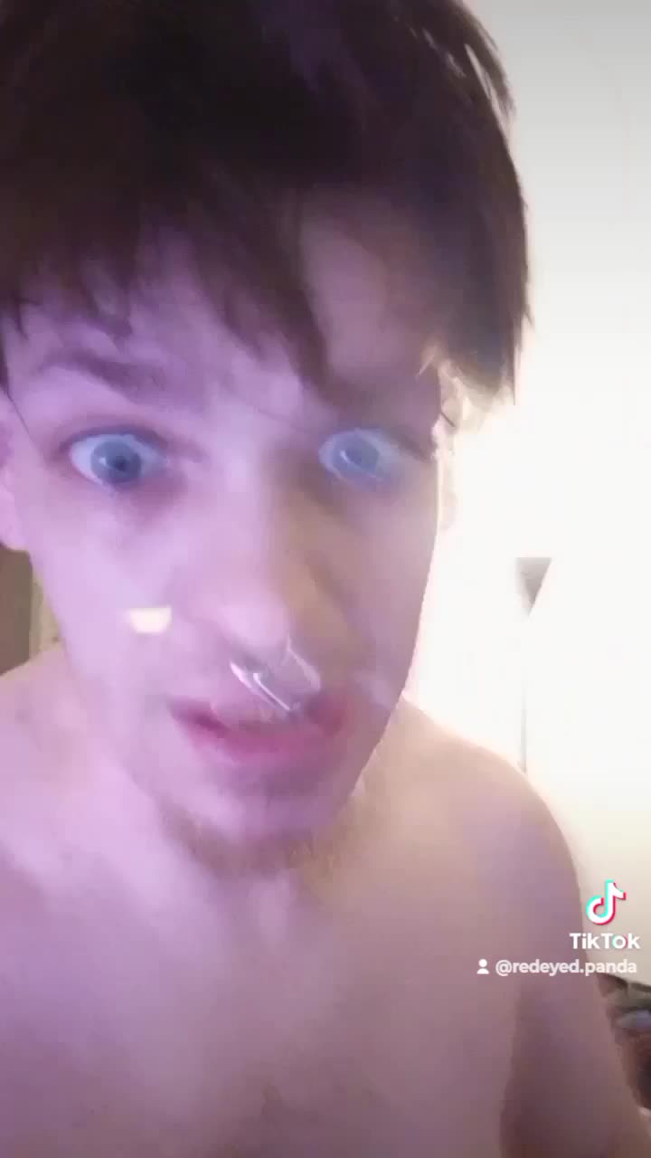 Calling Out The Leftists on Woke TikTok - Identity confirmed... Alpha Male 🤣