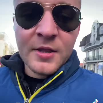 Târg de bogați, nu de Crăciun! 25 lei vinul fiert