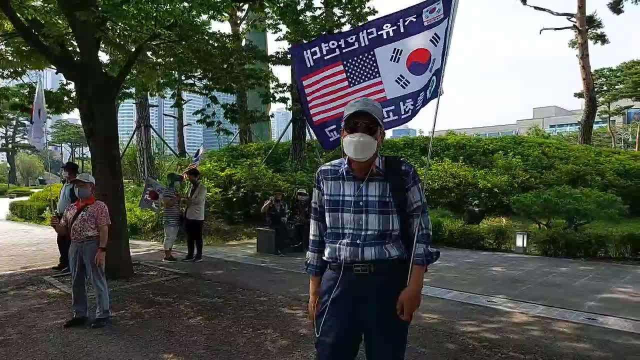 Never Cruel Communism 무찌르자 공산당 운선