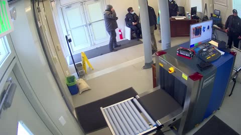 0971USCG00SouthTrailer_2021-01-06_12h00min01s643ms.mp4