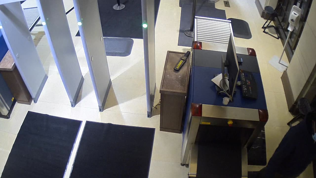 7153CVCULSScreeningLane4_2021-01-05_21h00min02s667ms.mp4