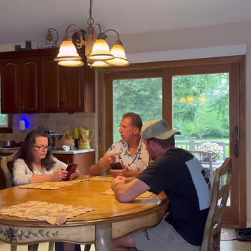 "Experience the Magic of MmmJoeMele!"