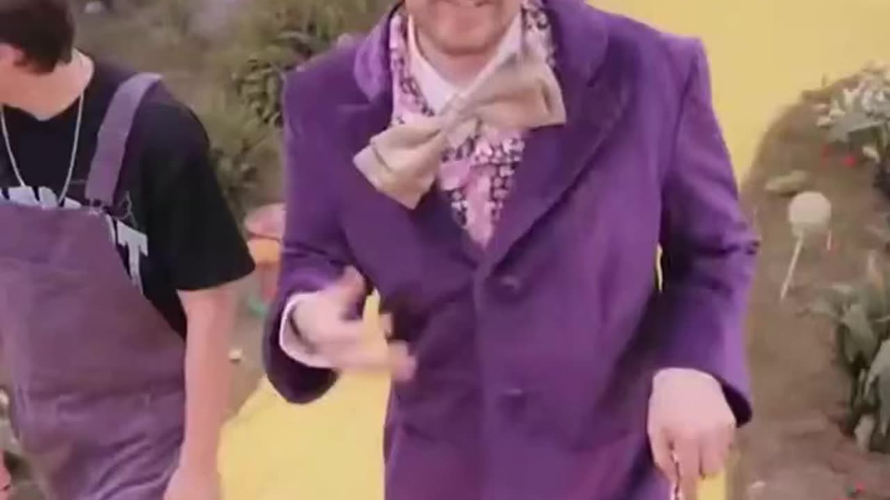 Discover a Secret Hideout in Willy Wonka's Chocolate Factory!