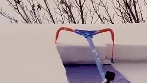 Removing snow from your rooftop