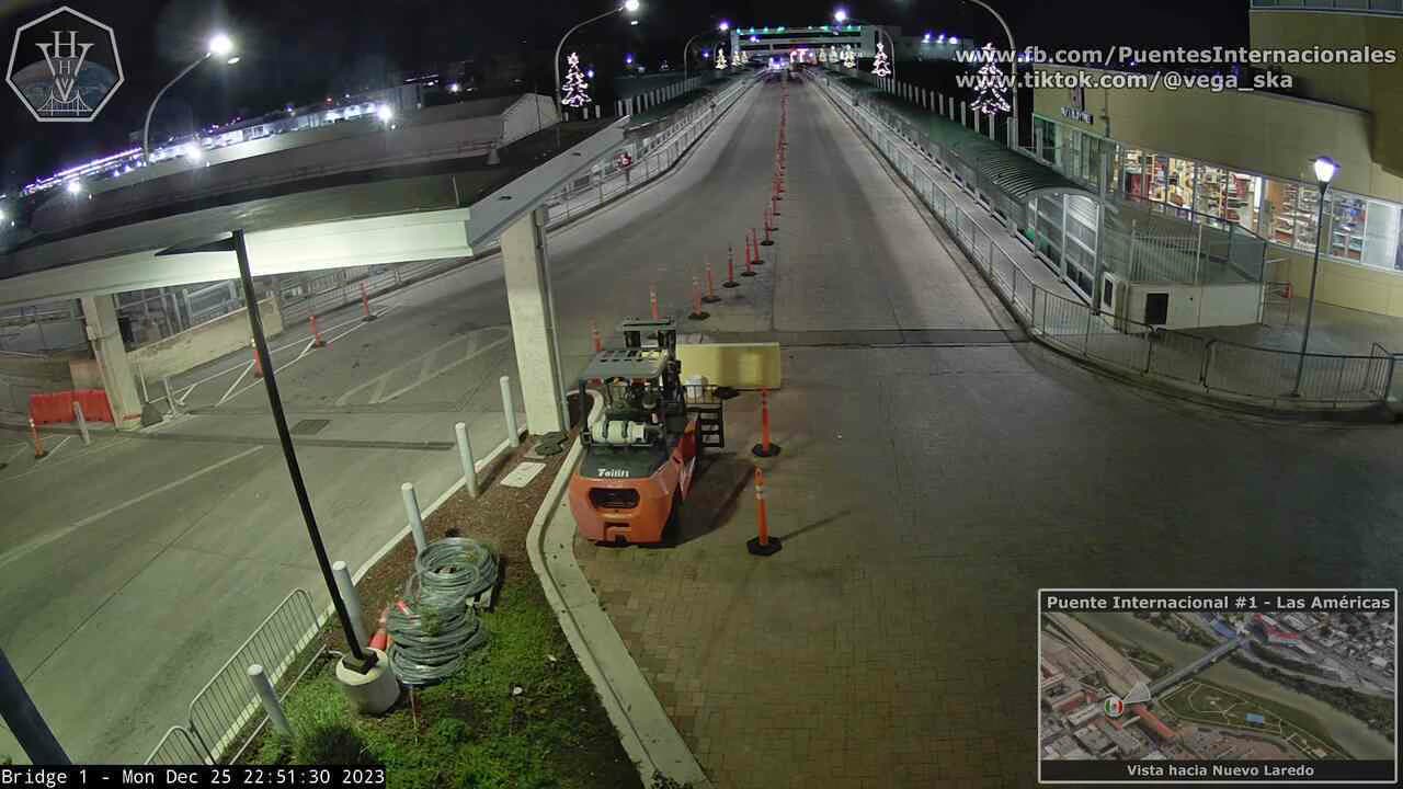 2023-12-25 - Puente Internacional 1 (viendo hacia Nuevo Laredo)