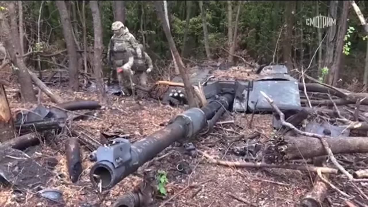 Another destroyed British Challenger 2 tank in the Kursk region