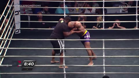 YOEL ROMERO vs CHRIS BARNETT