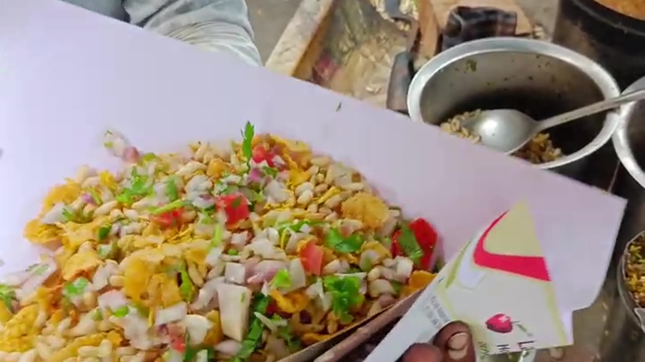 Kya Apne Kabhi Garam Bhel Khaya Hai _ Oil Free Cooking Desi Style Hot Puff Rice Bhel