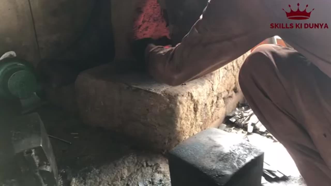 Process Of Making Sickle In Pakistan || How To Make Sickle By Blacksmith ||