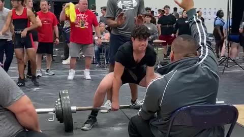 14 year old deadlifts 400 lbs at 165 body weight