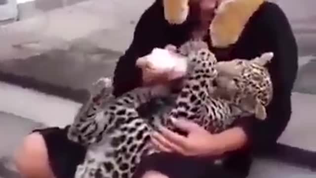 These will melt your heart, love between humans and animals 😍🤗