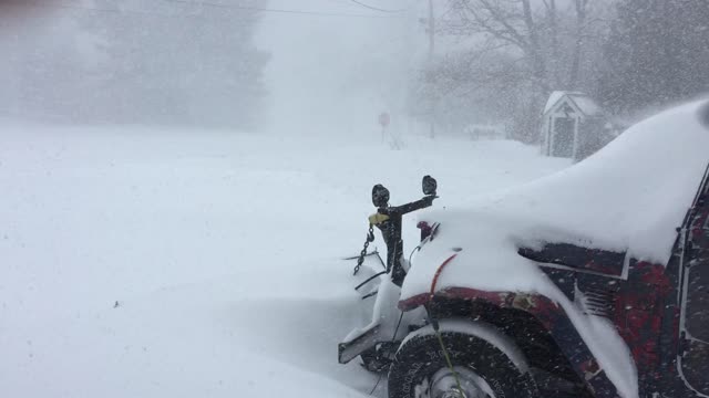 Snowing in Maine