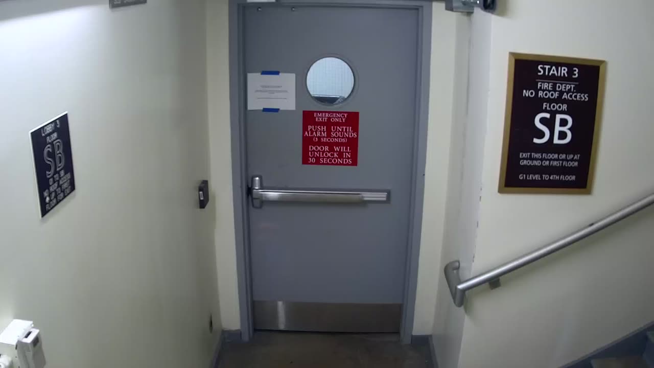 6164RHOBSBRSBST3StairwaySide_2021-01-06_06h00min01s887ms.mp4