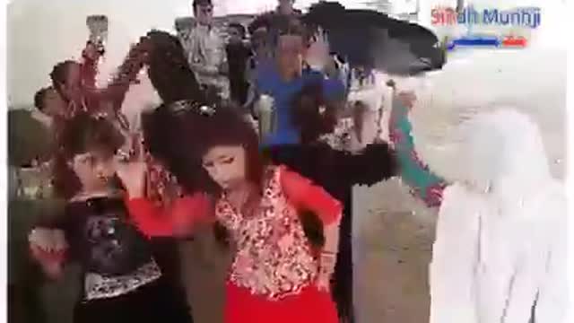 Beautiful random dance...