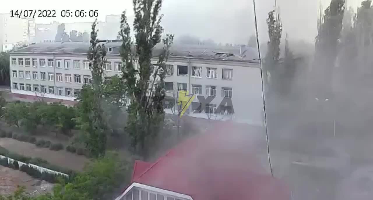 A video of our missile landing on Nikolaev has appeared.