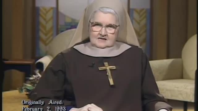 Mother Angelica Live Classics - Living in a Dysfunctional World - Mother Angelica - 07-20-2010