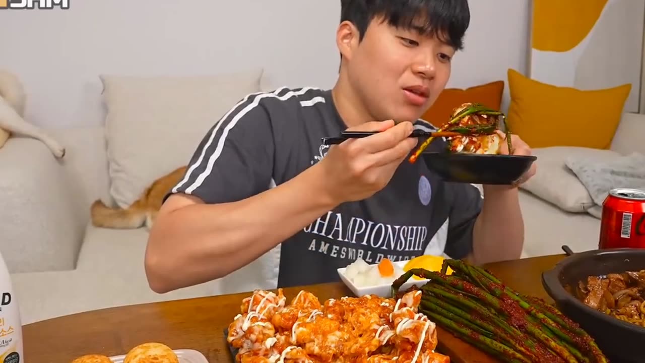 Mukbang food good sound and eating