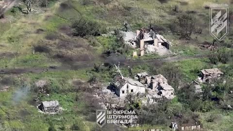 Ukrainian Artillery Demolishes Houseful of Orcs