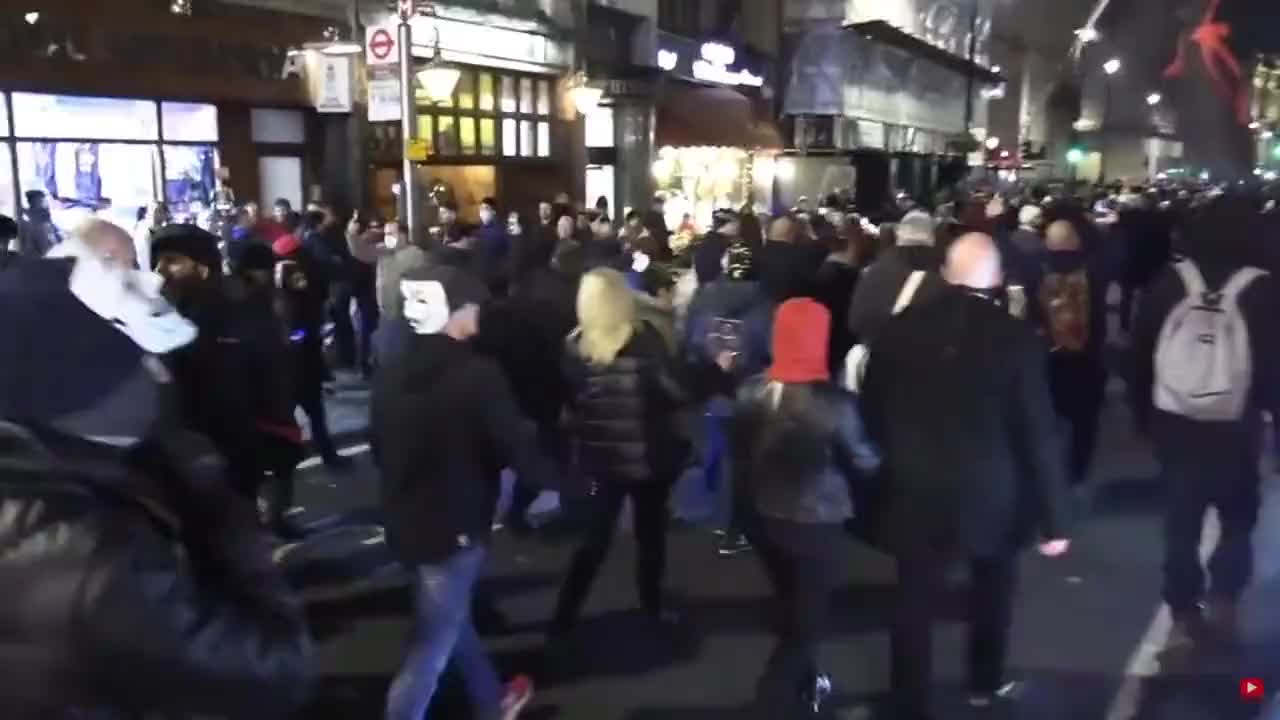 LOVE MY BRITISH PATRIOTOS WITH THAT BEAUTIFUL MILLION MASK MARCH!!! LONG LIVE FREEDOM!!!