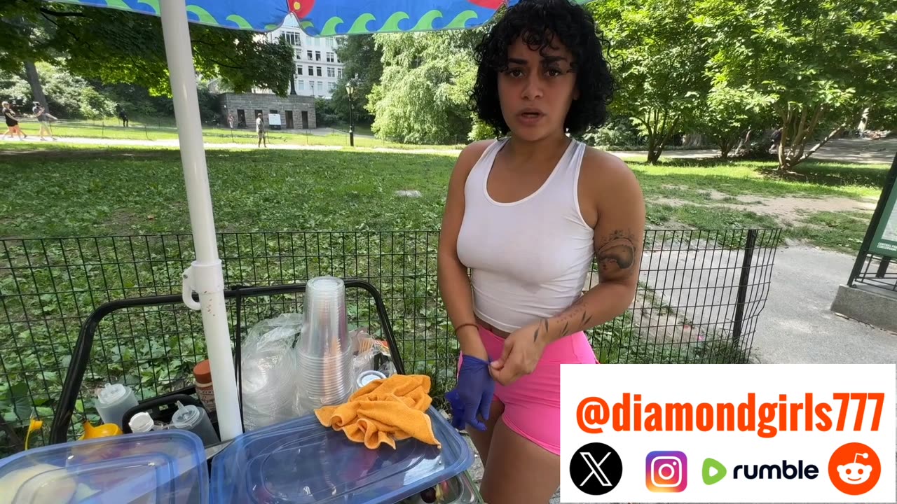 CurlyRican selling fruit #FreakMob