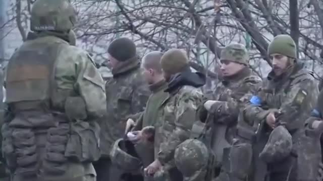 Russian fighters once again successfully captured Ukrainian servicemen in mariupol