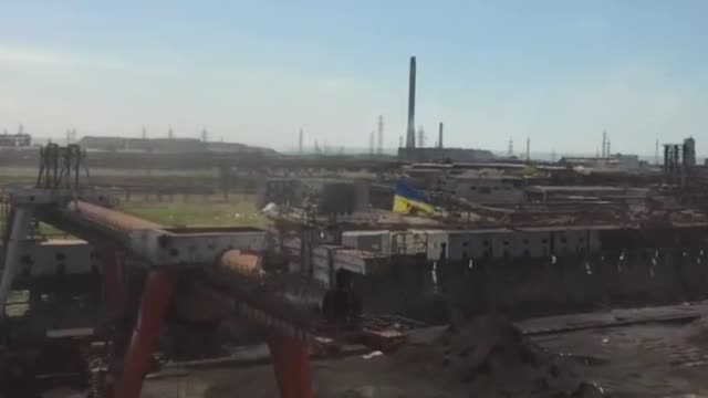 🇺🇦Graphic War18+🔥Mariupol Flag Still Flies Azovstal Commanders in Charge - Ukraine Armed Forces(ZSU)