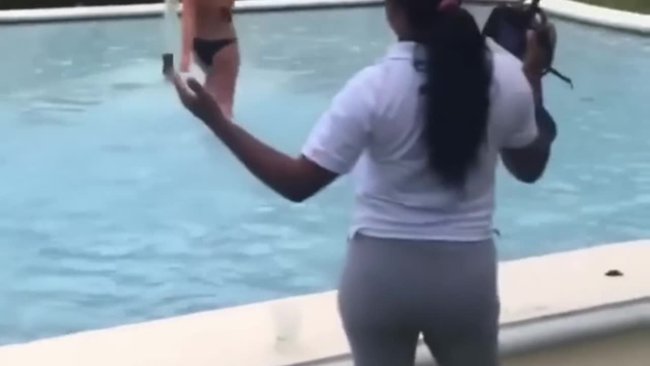 The end 😂😂😂 #viral #shorts #fails #funny #comedy #fun 19