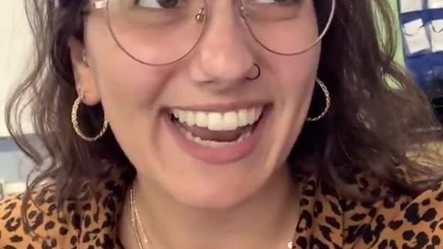 US Flag made teacher uncomfortable pledge allegiance to to another flag