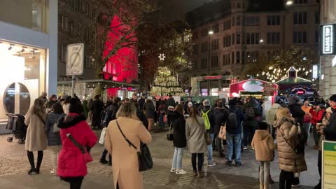 Zürich Bahnhofstrasse 27.11.2021. Du lịch Thụy sỉ. ประเทศสวิสเซอร์แลนด์.