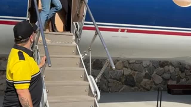 LOOK who got off the PLANE