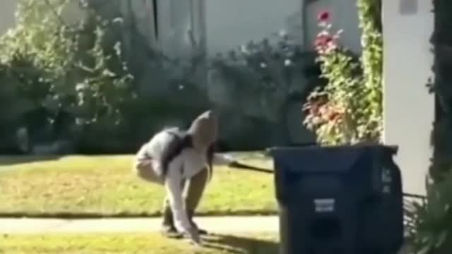 Dumb people uses mask and then dumbs more after a clever use of it